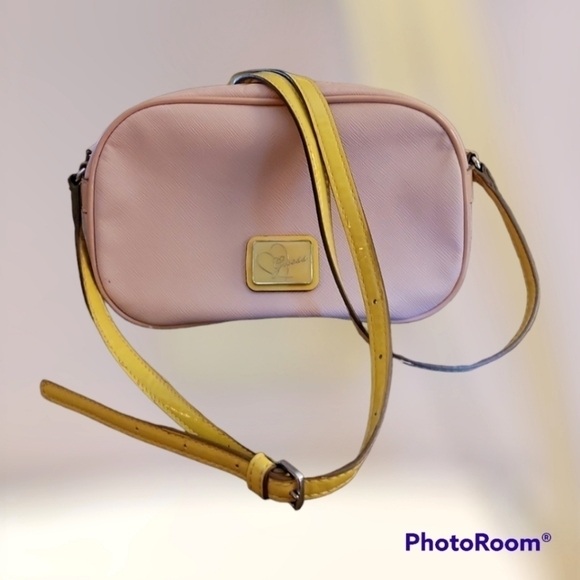 Vtg GUESS 1970s Pastel Pink Strap Camera Leandra Mini Crossbody Micro Bag - Picture 1 of 11